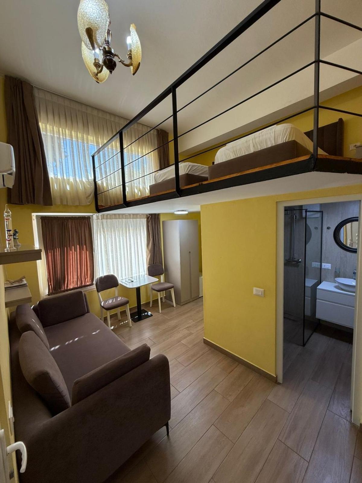 Auto Tana Bed & Breakfast Tirana